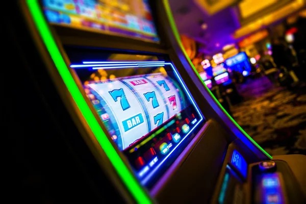 Prize sdy multi-game platform overview showing sportsbook and live dealer games
